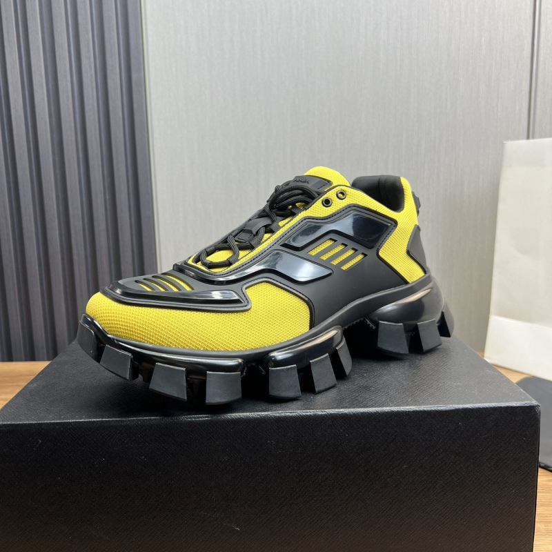 Pra*a casual shoes